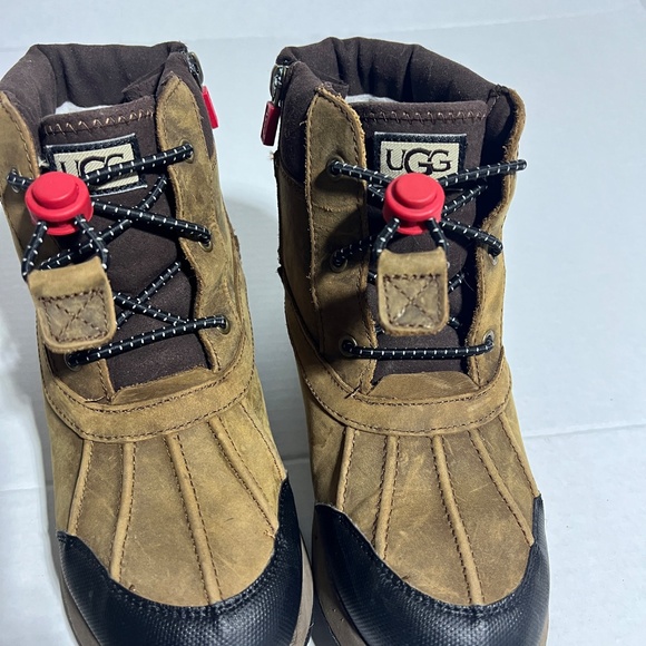 UGG Turlock Leather Weather Boot Kids Size 4 Chestnut Brown Walnut Waterproof - Picture 2 of 14